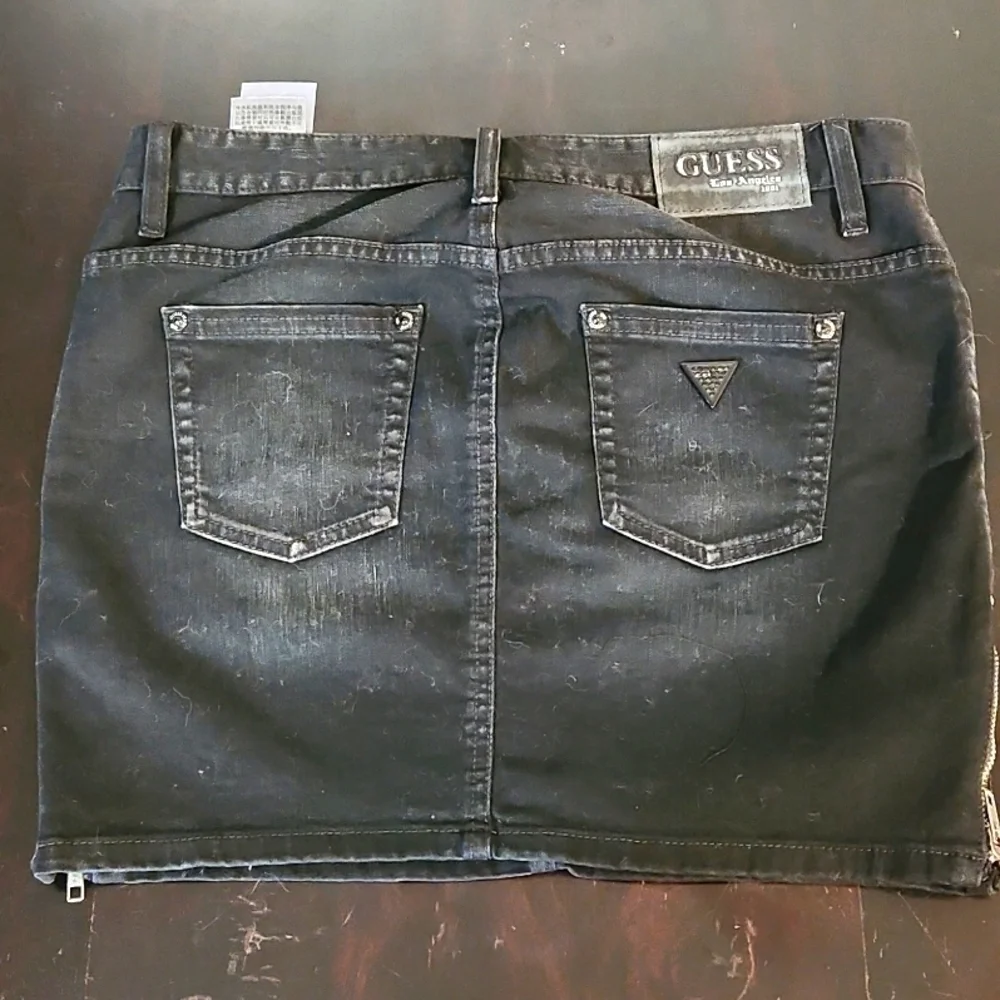 Guess jeans black mini skirt size 26